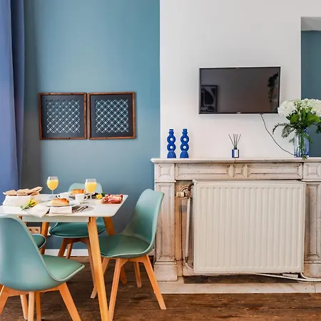 Modern Flat Near Grand Place Apartment