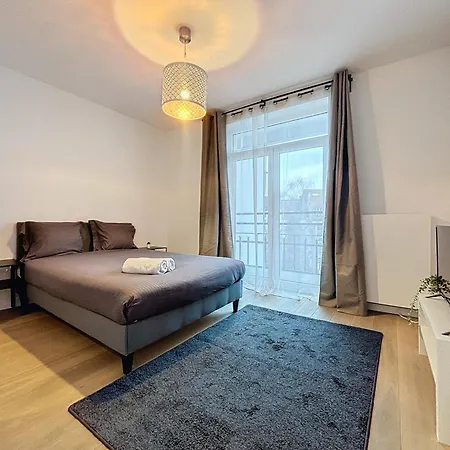 Penthouse Cinquantenaire Appartamento