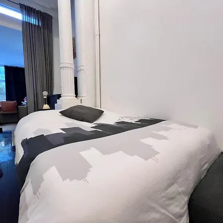 Chic Comfortable Loft With Patio And Natural Light * Bruxelles