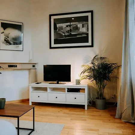 Apartament 1 Bedroom In Le Chatelain - 2nd Floor Bruksela
