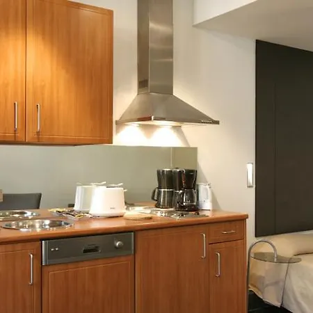 Azimut Flathotel 3*