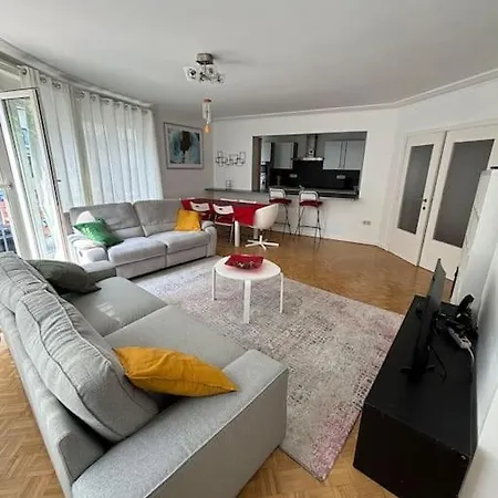 Tres Belle Proche Du Centre De Bruxelles