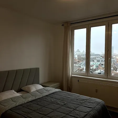 Penthouse In Avenue Louise Apartman Brüsszel