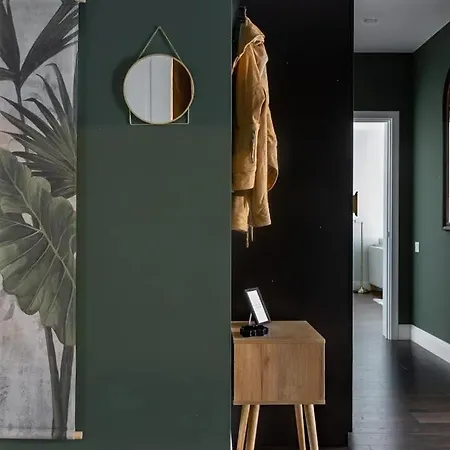 Apartment Light And Modern Place *