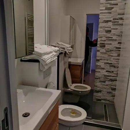 Entire Modern With Terrace - North Station * Brussels