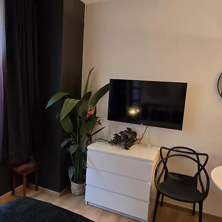 Cosy Louise Apartment