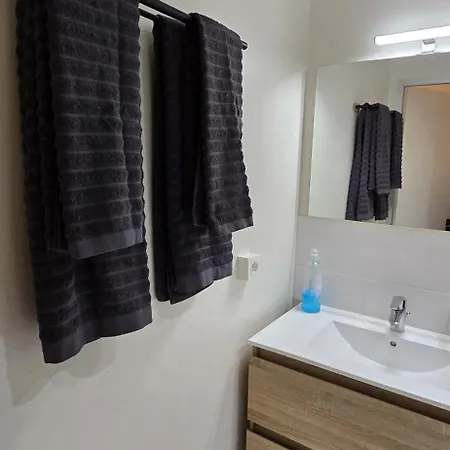 Cosy Louise Apartment