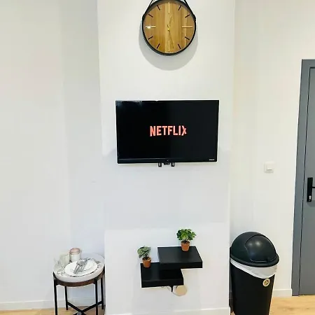 Apartman De Standing Brady Muandaz *