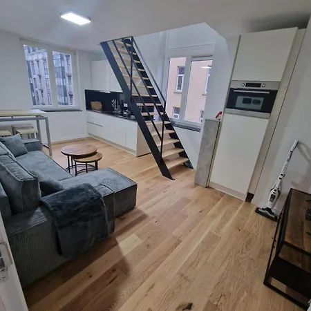 Luxe 1 *