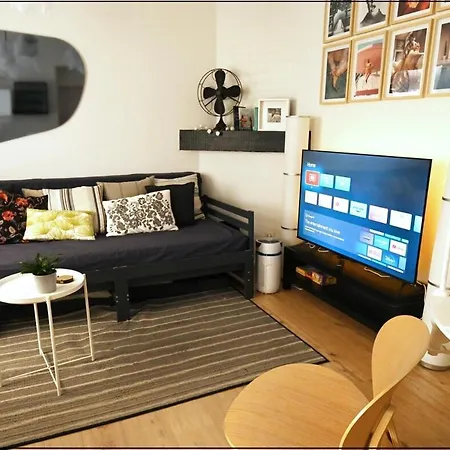 Bold And Beautiful Duplex In Central Apartment *