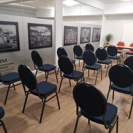 Avenue Louise Trademark Collection By Wyndham Brusel