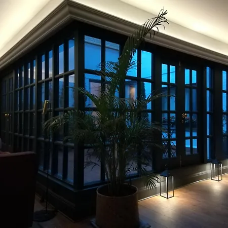 Hotel Avenue Louise Trademark Collection By Wyndham 4*