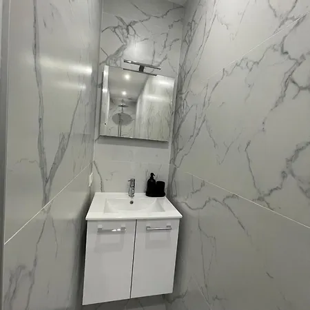 La Perla Apartment *
