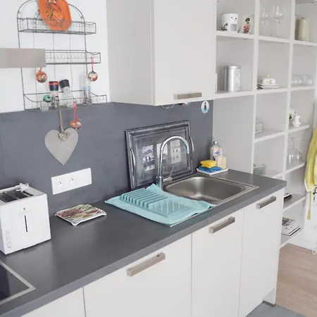 1br Metro Hopital Erasme Bordet Handicapt Friendly *