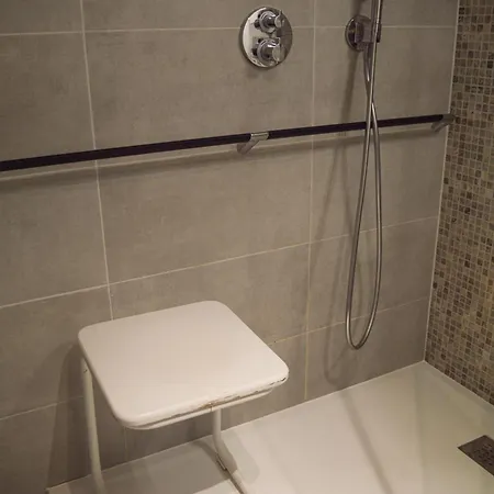 1br Metro Hopital Erasme Bordet Handicapt Friendly アパート