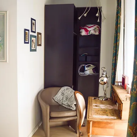 1br Metro Hopital Erasme Bordet Handicapt Friendly