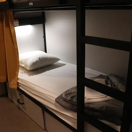 Hostel Hi Jacques Brel Brusel