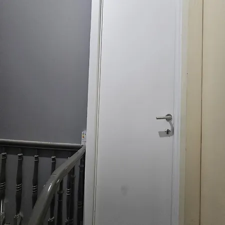 Cosy Near Europeen Union #2 Apartment