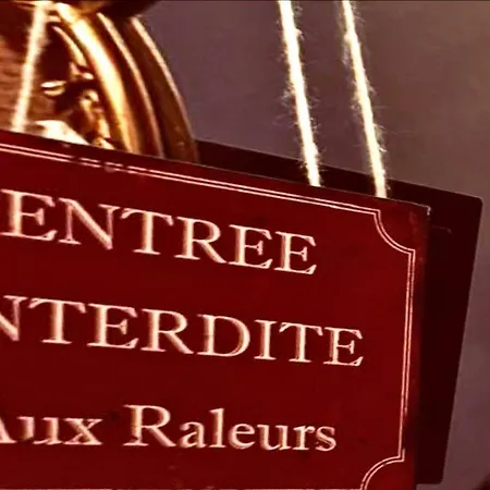 In Guest - Charming Guest In Historic Mansion Maison d'hôtes *