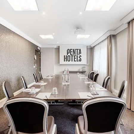 Pentahotel Centre 4*