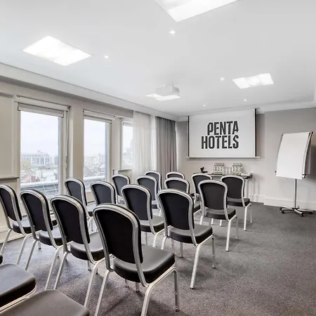Hotell Pentahotel Centre 4*