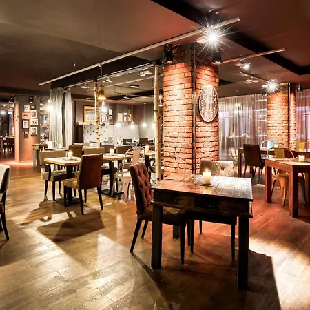 Pentahotel Centre Hotell 4*
