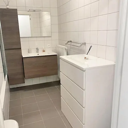 Modern In Cureghem Anderlecht 134 M² + Terrace 布鲁塞尔