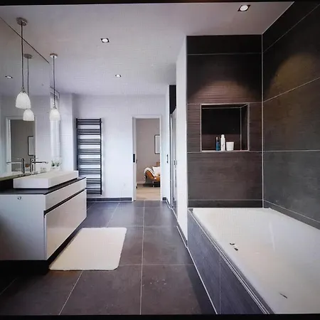 Van Der Meiren House Apartment *