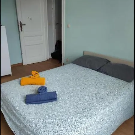 בית אירוח Confortable Lit Double Schaarbeek 1ere Etage Cle Normal *