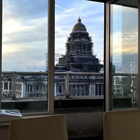Penthouse In Avenue Louise Apartment Brussels