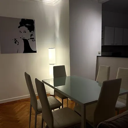 Penthouse In Avenue Louise Apartman Brüsszel