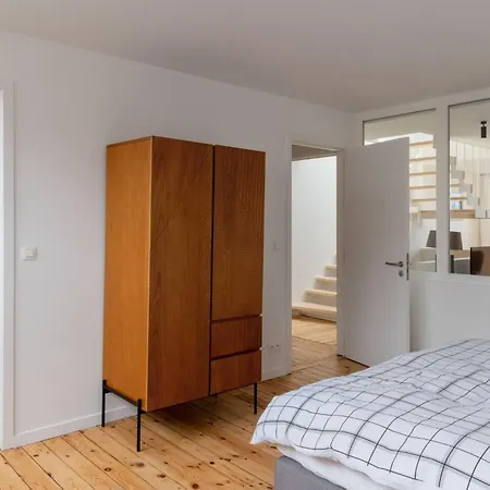 Floor New Duplex Stunning View In Trendy St Gilles Apartamento