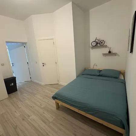 1 Apartment