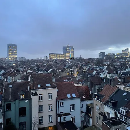 Penthouse Deschanel *