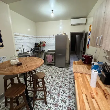 Apartment House 3 *