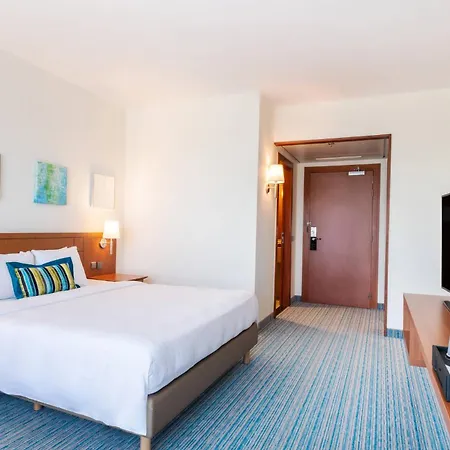 Courtyard By Marriott