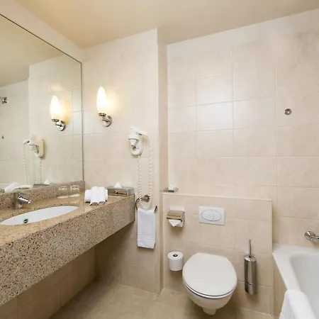 Courtyard By Marriott Hotel Brusel