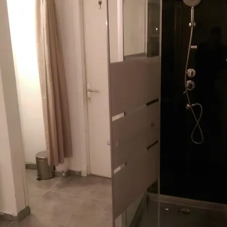 Apartment Midi