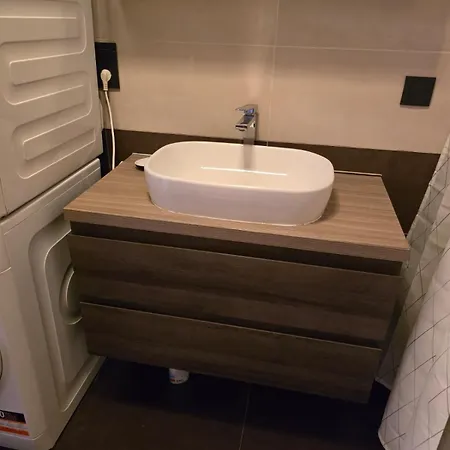Strelitzyahouse Apartment Brussels