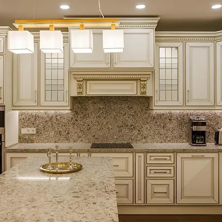 Designer In * Brüksel