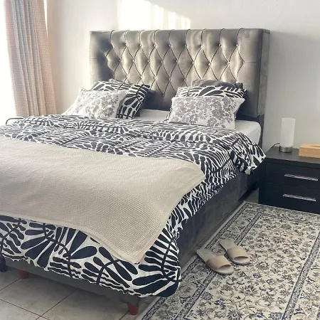 Strelitzyahouse Apartman