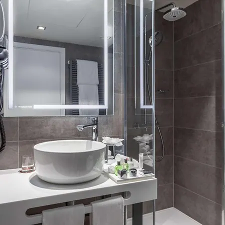 Nh コレクション グラン サブロン ホテル 4*