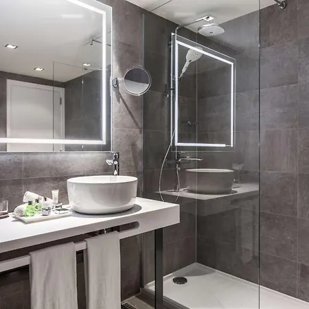Hotel Nh Collection Grand Sablon 4*