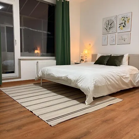 Cozy Private With Terrace & Workspace 民宿 布鲁塞尔