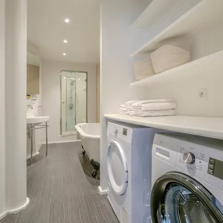 The Parliament Flats Bryssel