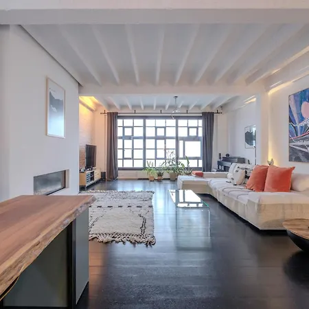 Beautiful Penthouse With Terrace In Apartman