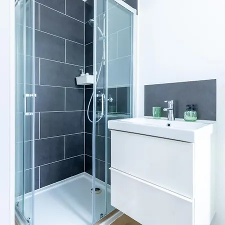 Апартаменты Bright & Charming In Brussels, Heart Of Saint-gilles *