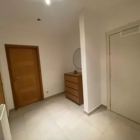 Cozy And Luxurious In Brussels, Laeken Apartmán *