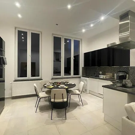 Cozy And Luxurious In Brussels, Laeken Apartment Brüssel