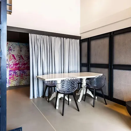 Nhow Bloom Hotel